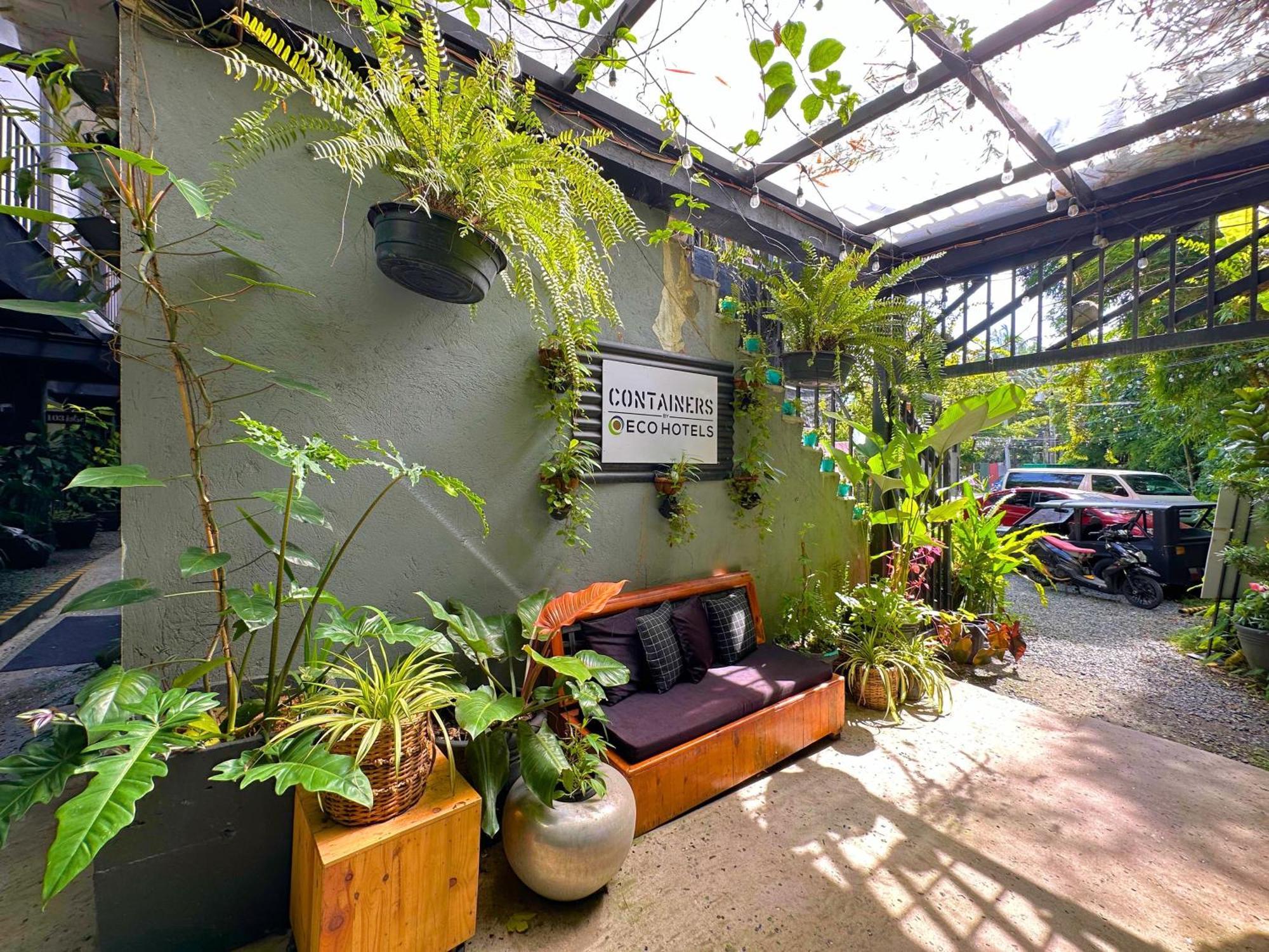 Containers By Eco Hotels Tagaytay City Exterior photo